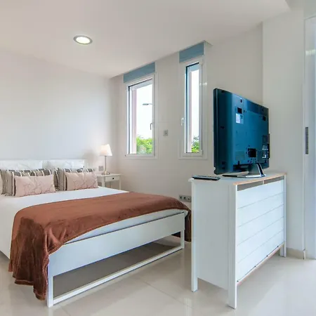 Luxury Paraiso Villa *
