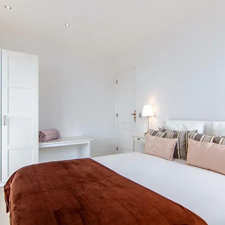 Luxury Paraiso Villa *