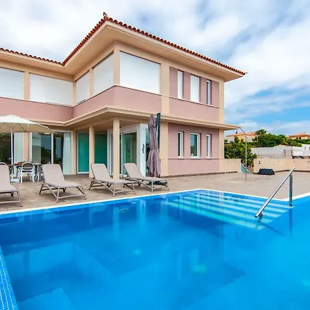 Luxury Paraiso *