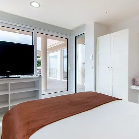 Luxury Paraiso *