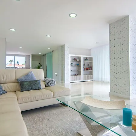 Luxury Paraiso